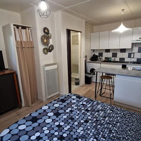 Le Studio Remcam Saint-Mitre-les-Remparts Exterior foto